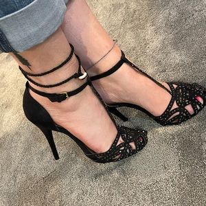 Nine West velvet sparkle heels!!